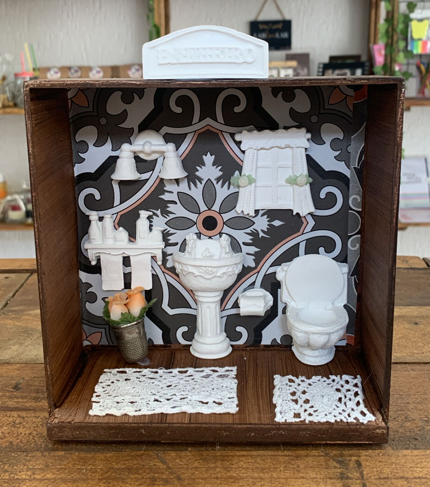 QUADRO MINIATURA BANHEIRO
