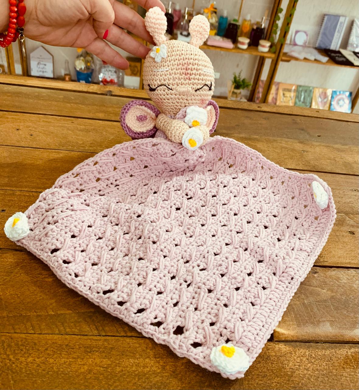 NANINHA AMIGURUMI ROSA