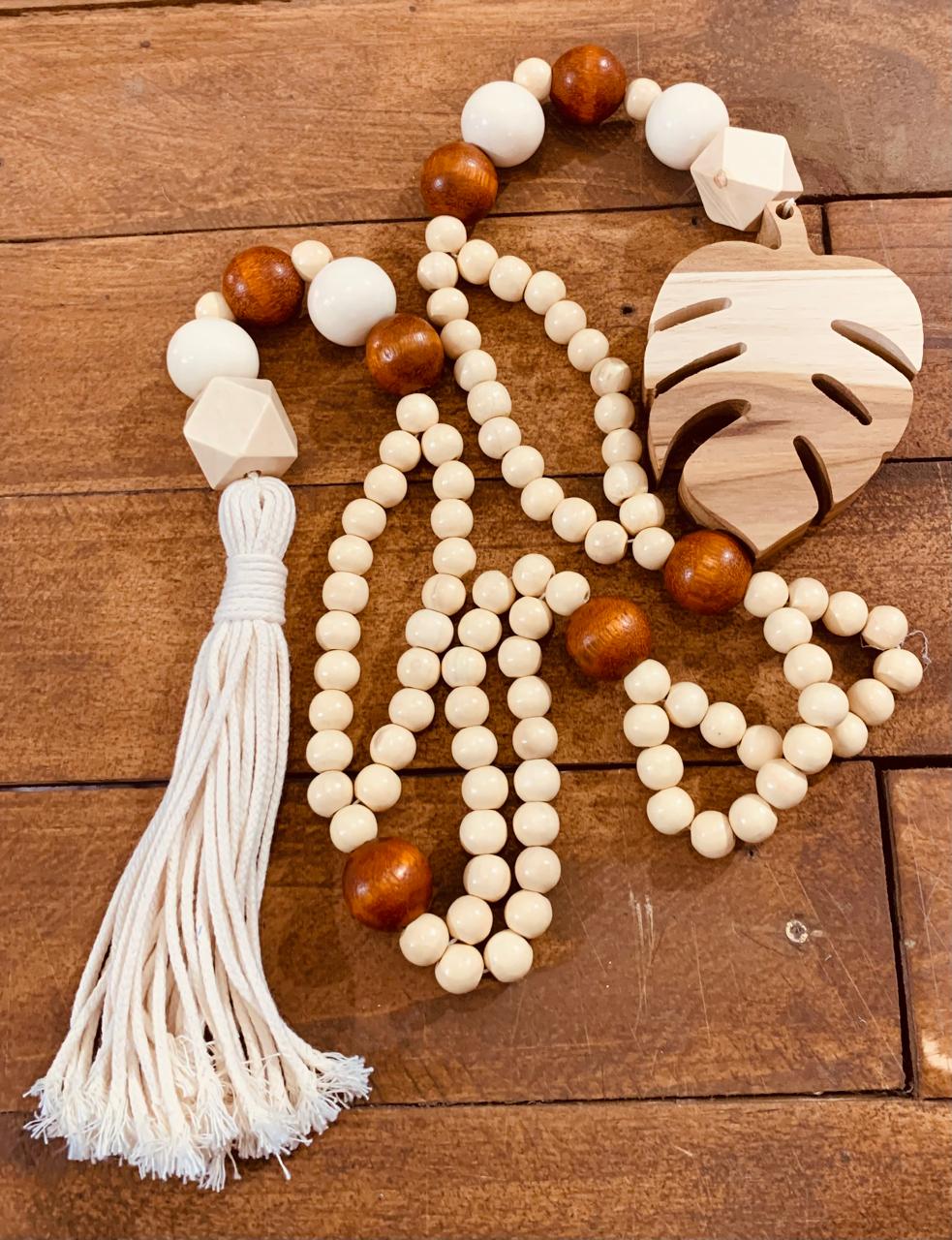 COLAR DE MESA FOLHA/ ESPIRITO SANTO/ BOLA MADEIRA