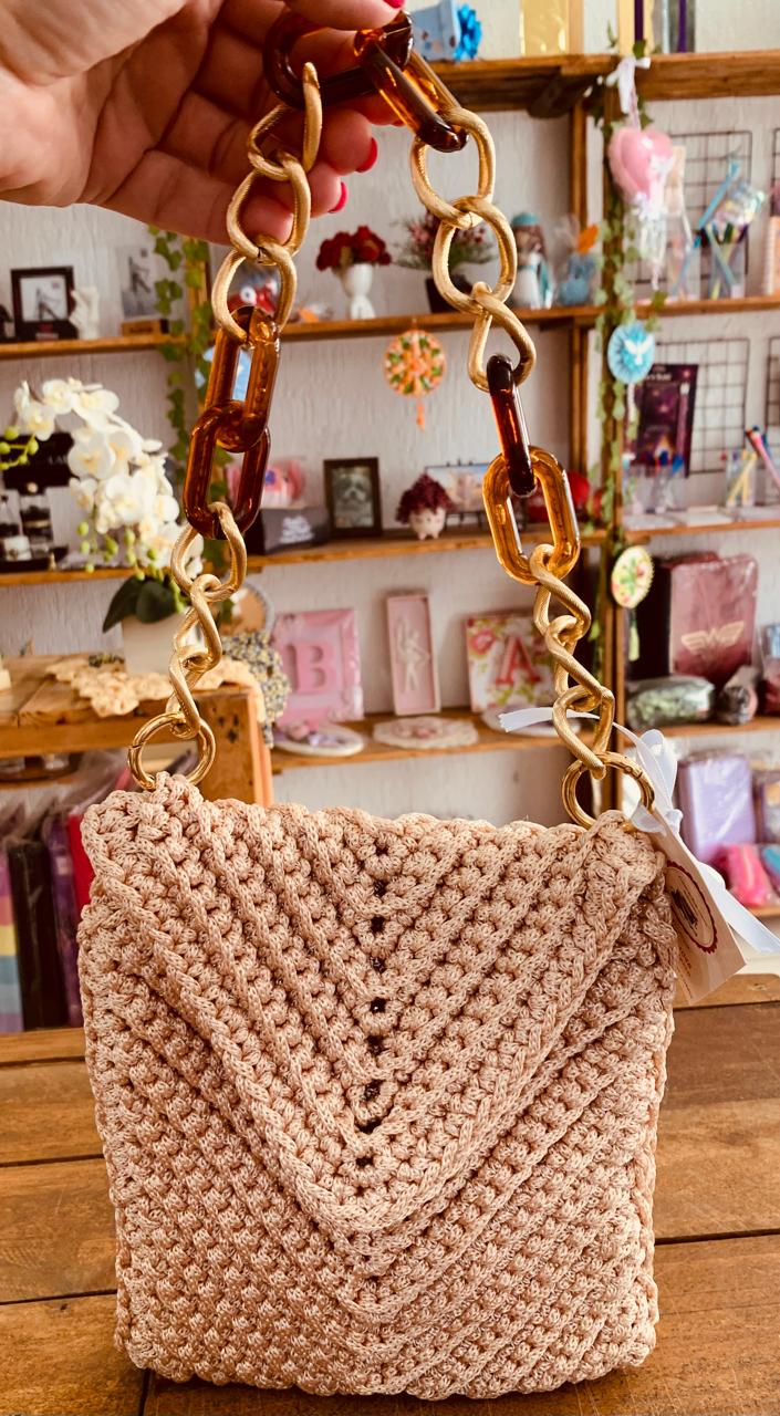 BOLSA NUDE ALÇA CORRENTE C/ ACRÍLICO